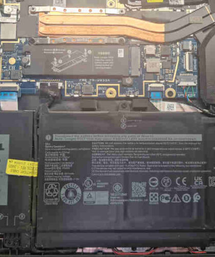 mity o bateriach w laptopach